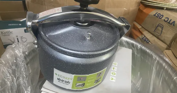 Cách hầm chân giò bằng nồi áp suất nhanh mềm, ngọt nước