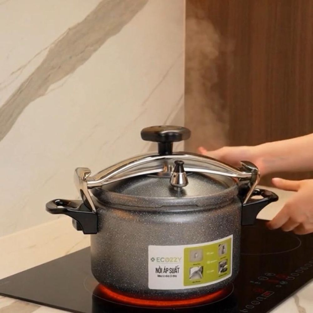 Nồi áp suất 7 lít ecozzy, nấu được bếp từ, bếp ga và hồng ngoại